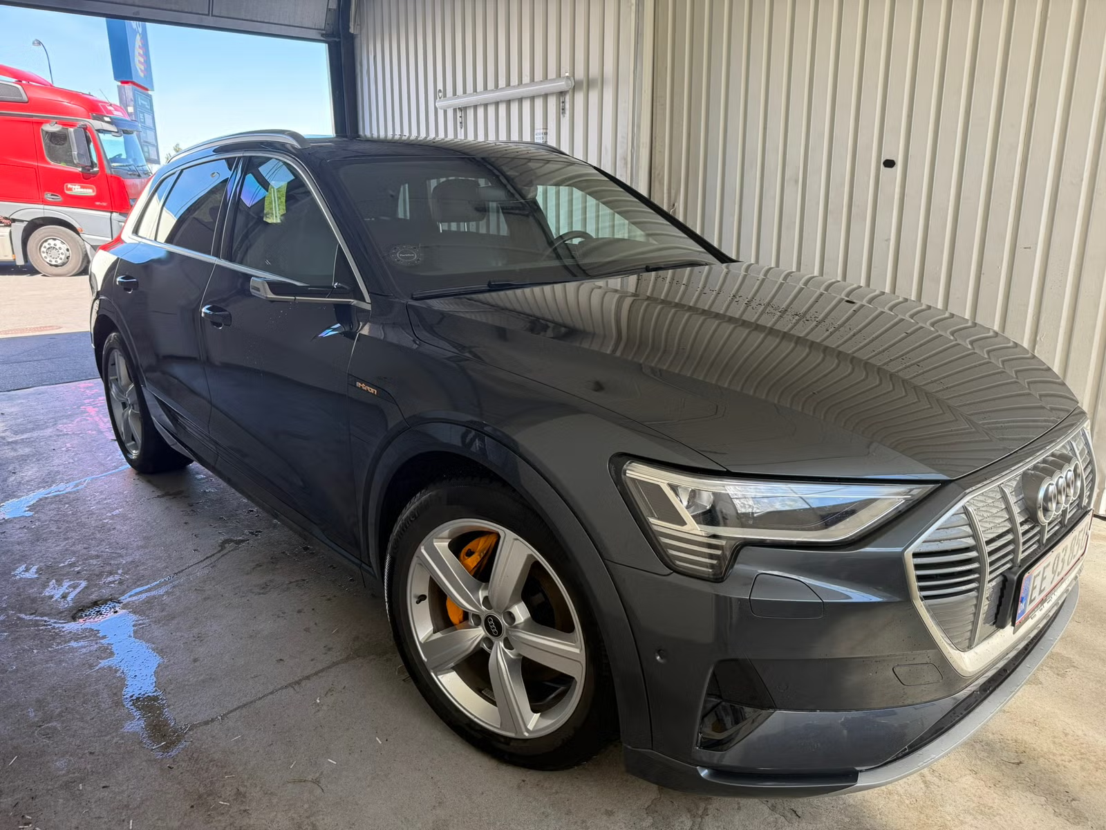 Audi e-tron 55 quattro, set skråt forfra